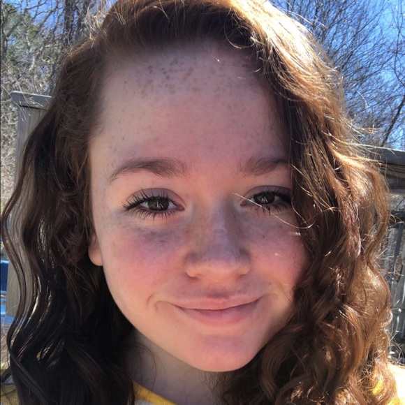 Meet your Posher, Emma - Picture 1 of 1